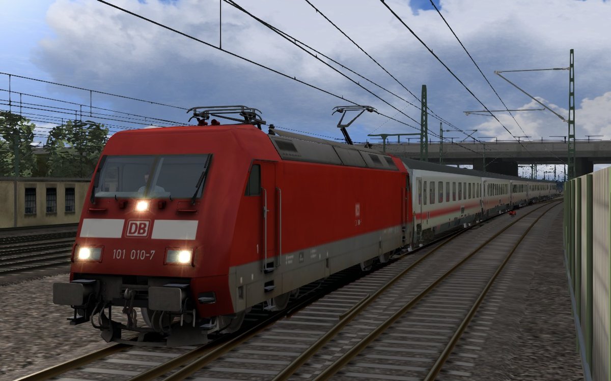 Als InterCity von München Hbf bis Augsburg Hbf mit einer BR 101 und IC-Wagen von TTB